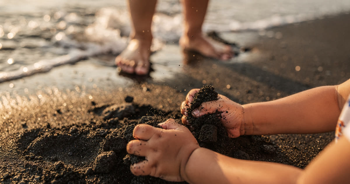 Best Beaches in Lovina for Families | Knowmads Bali